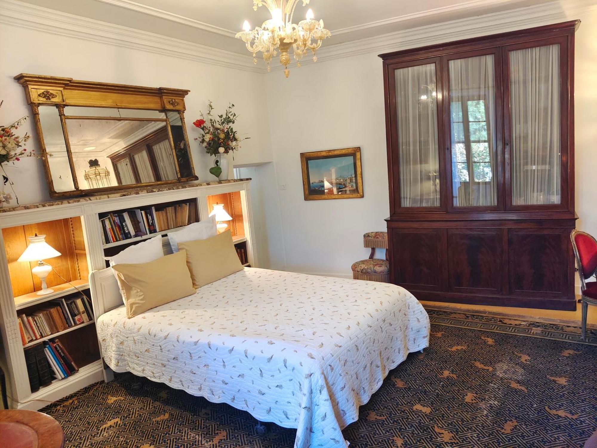 Rue Du Chateau A Cabrieres D'Avignon Bed & Breakfast Exterior photo